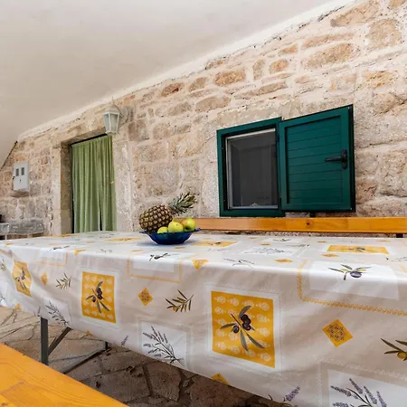 Holiday home House Skarpini Dvori Peaceful Retreat Oklaj