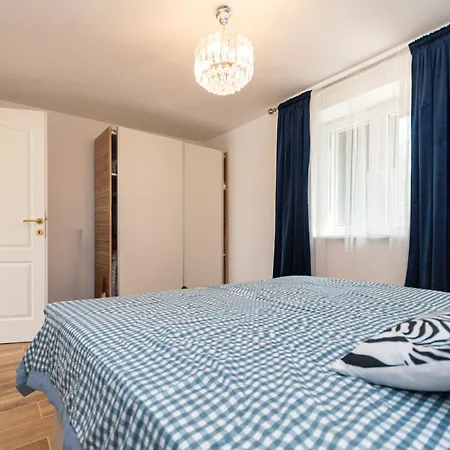 Holiday home House Skarpini Dvori Peaceful Retreat Oklaj