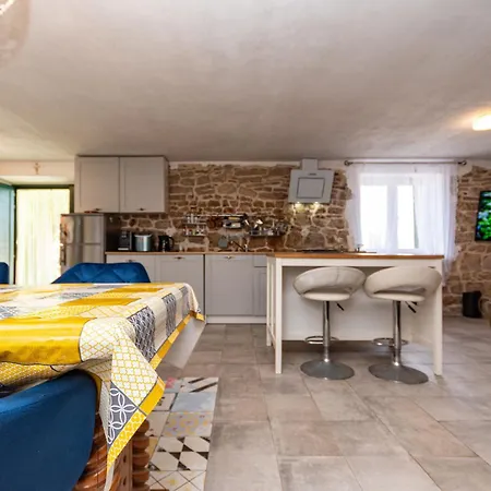 House Skarpini Dvori Peaceful Retreat *